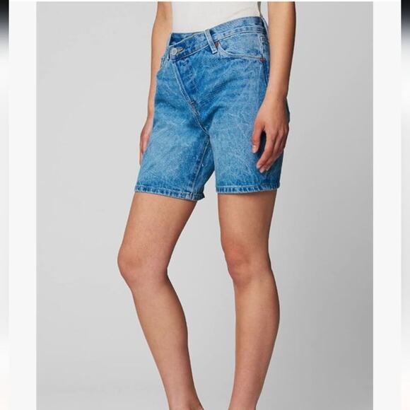 Blank NYC NWT Warren Overlap Asymmetric Button Fly Bermuda Denim Jean Shorts 30 - Picture 2 of 16
